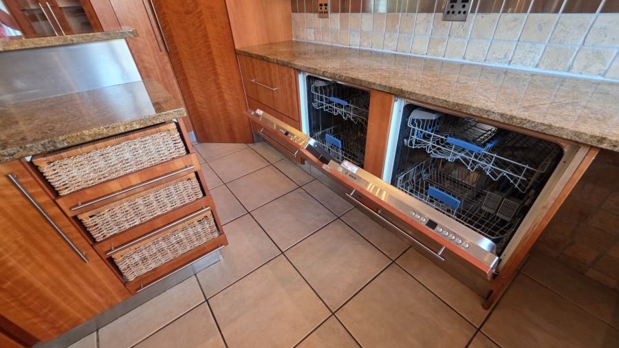 3 Bedroom Property for Sale in Menkenkop Western Cape